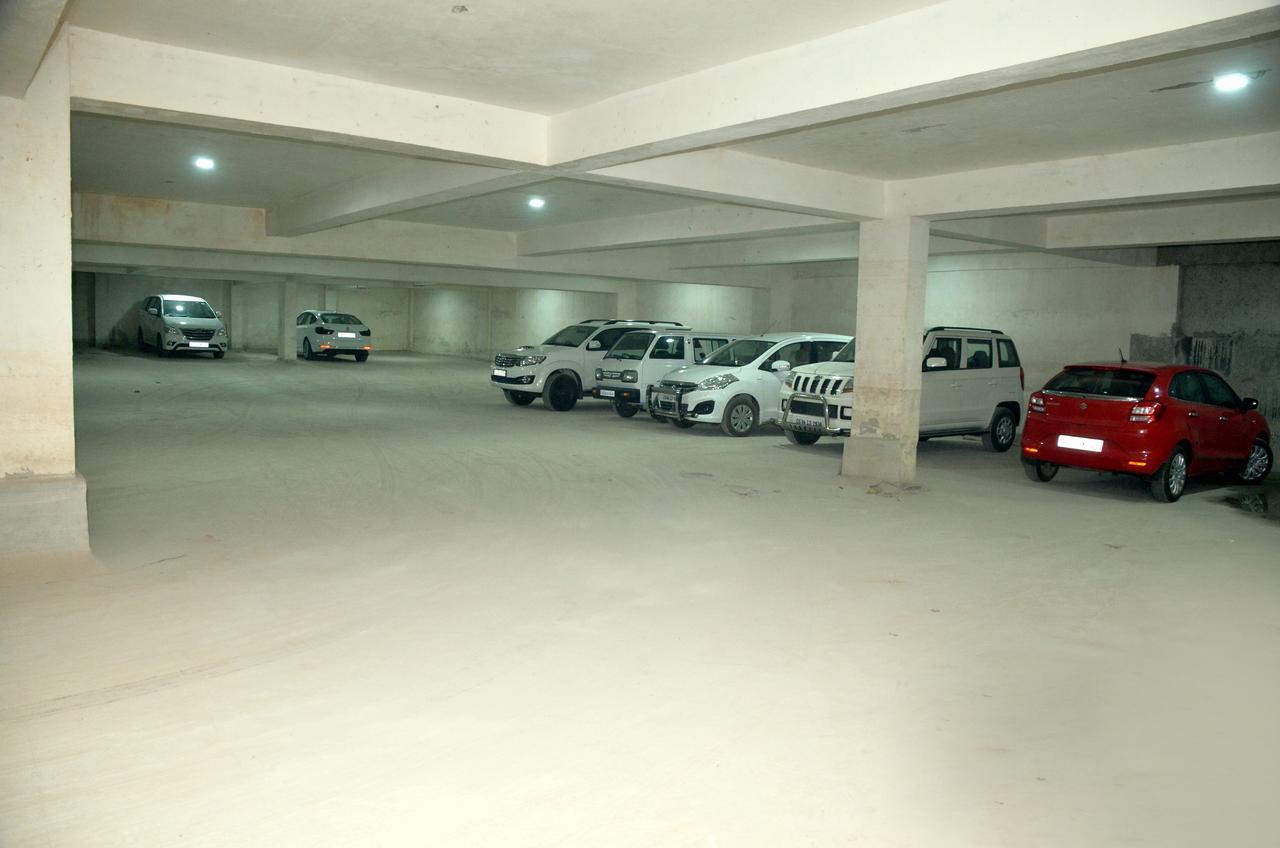 Solitaire Hotel Raipur  ภายนอก รูปภาพ